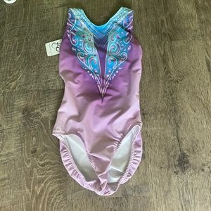 AM leotard